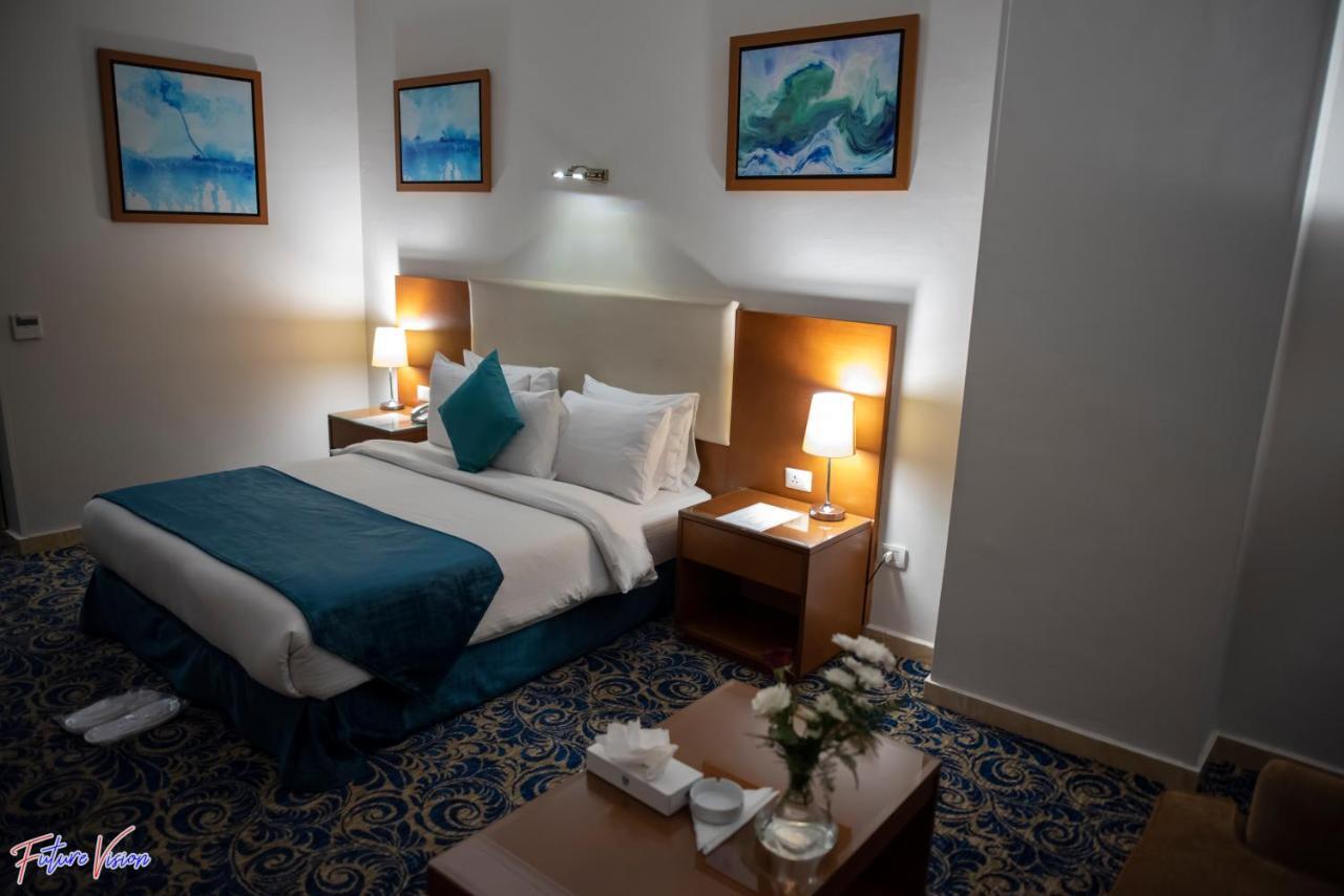 Rehana Plaza Hotel 5*